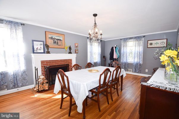 Chandelier, Dining room, Fireplace, Interior, Wood Texture Flooring