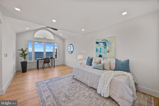 Bedroom, Interior, Recessed Lighting, Water, Wood Texture Flooring