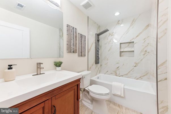 Bathroom, Interior, Marble Walls, Recessed Lighting