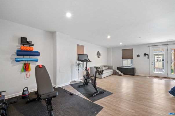 Fitness Equipment, Interior, Recessed Lighting, Wood Texture Flooring