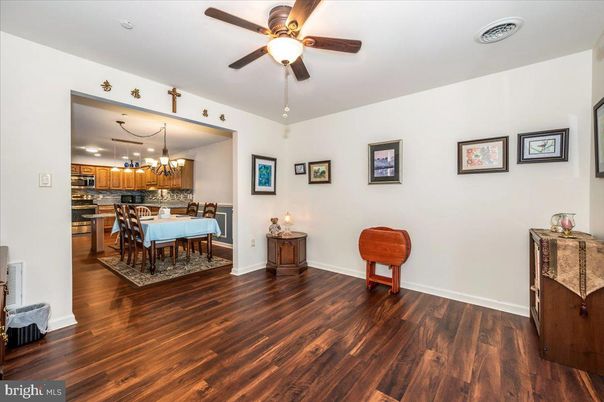 Chandelier, Dining room, Interior, Kitchen, Recessed Lighting, Wood Texture Flooring