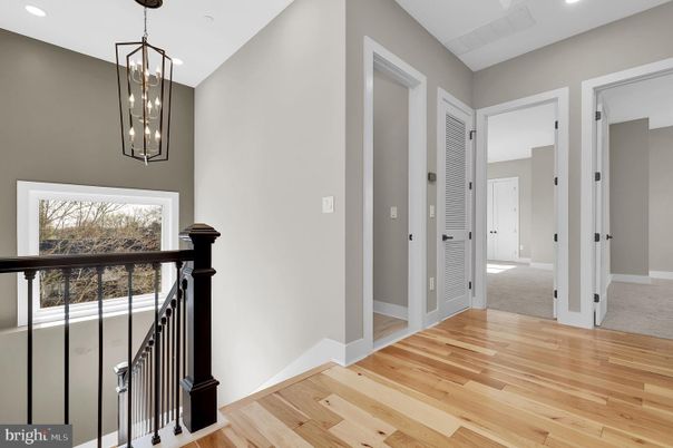 Empty room, Interior, Pendant Lights, Recessed Lighting, Wood Texture Flooring