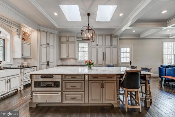 Chandelier, Interior, Kitchen, Pendant Lights, Recessed Lighting, Stainless Steel Appliances, Wood Texture Flooring