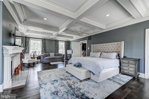 Bedroom, Fireplace, Interior, Recessed Lighting, Wood Texture Flooring