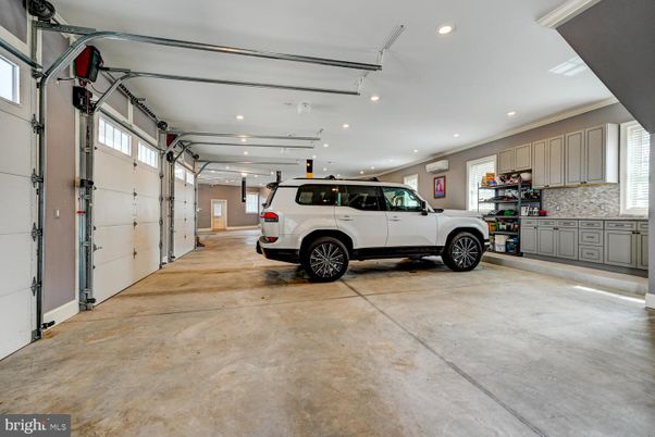 Garage, Interior, Recessed Lighting