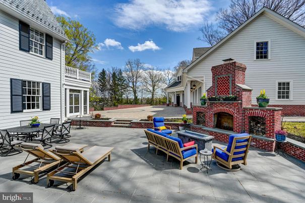 Backyard, Exterior, Fireplace