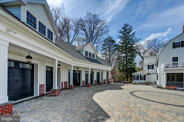 Exterior, Facade, Cape Cod