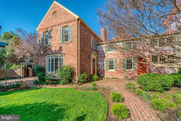 Exterior, Facade, Brick Facade, Brick Traditional
