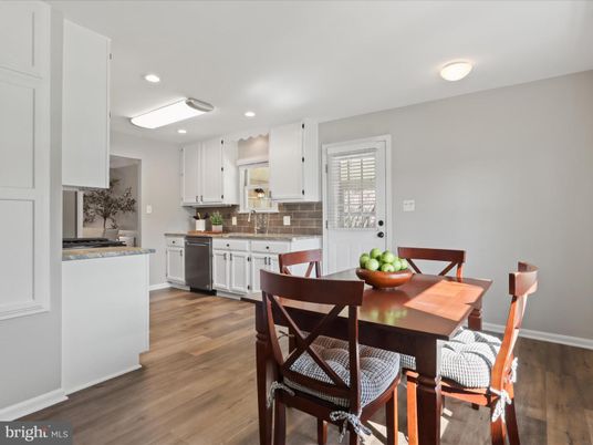 Dining room, Interior, Kitchen, Recessed Lighting, Wood Texture Flooring