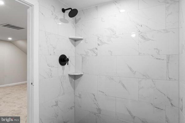 Bathroom, Interior, Marble Walls, Recessed Lighting