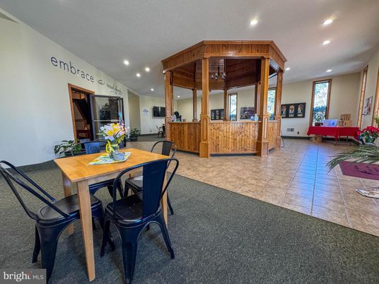 Dining room, Interior, Recessed Lighting