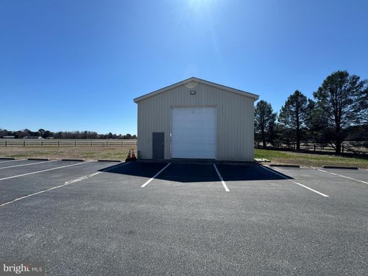 Detached Garage, Exterior