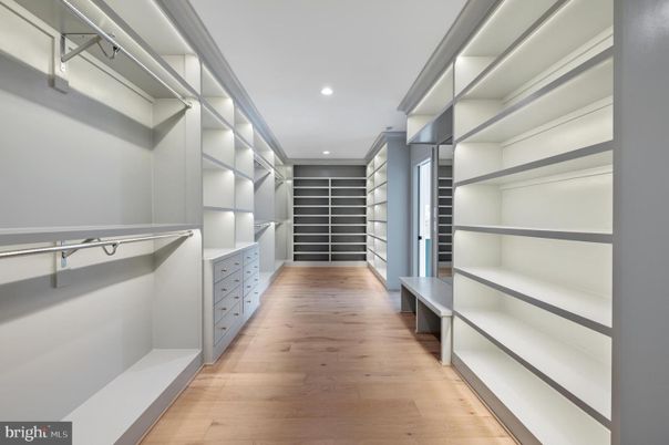 Interior, Recessed Lighting, Walk-in Closets, Wood Texture Flooring