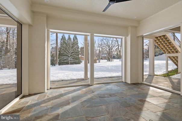 Empty room, Interior, Sun Room