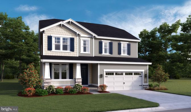Attached, Exterior, Facade, American Craftsman