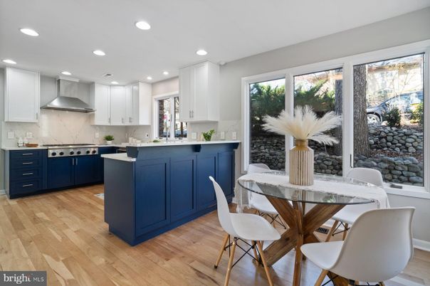 Dining room, Interior, Kitchen, Recessed Lighting, Wood Texture Flooring
