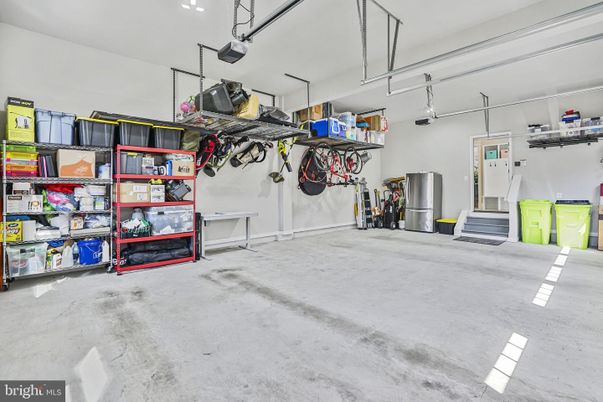 Garage, Interior