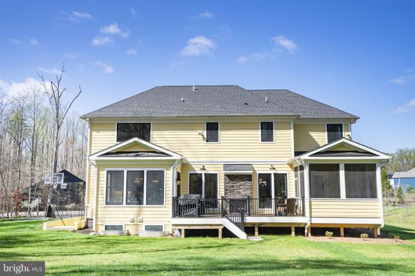 Backyard, Exterior, Facade, American Foursquare