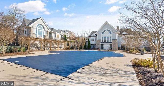 Backyard, Exterior, Facade, French Provincial