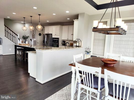 Dining room, Interior, Kitchen, Pendant Lights, Recessed Lighting, Wood Texture Flooring