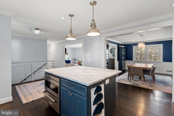 Chandelier, Dining room, Interior, Kitchen, Pendant Lights, Recessed Lighting, Wood Texture Flooring