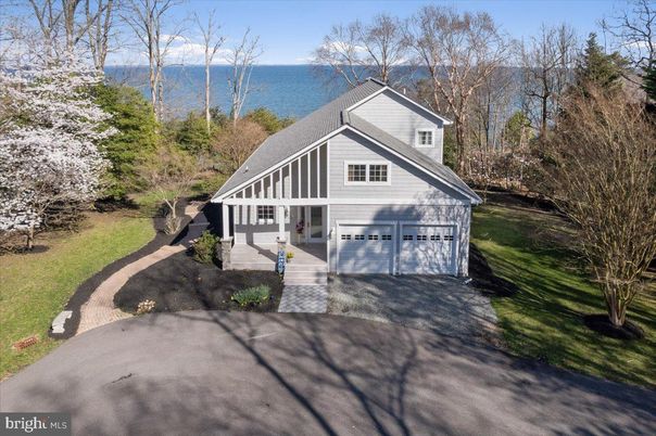 Attached, Exterior, Facade, Water, A Frame