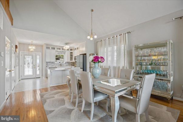 Chandelier, Dining room, Interior, Kitchen, Pendant Lights, Wood Texture Flooring