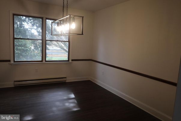 Empty room, Interior, Pendant Lights, Wood Texture Flooring