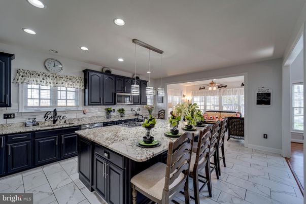 Interior, Kitchen, Marble, Pendant Lights, Recessed Lighting