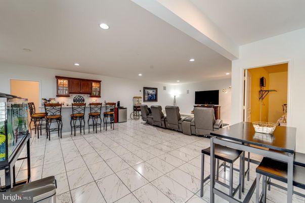 Dining room, Interior, Kitchen, Living room, Marble, Recessed Lighting