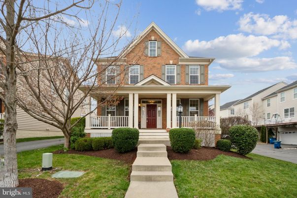 Exterior, Facade, Brick Facade, Queen Anne Victorian