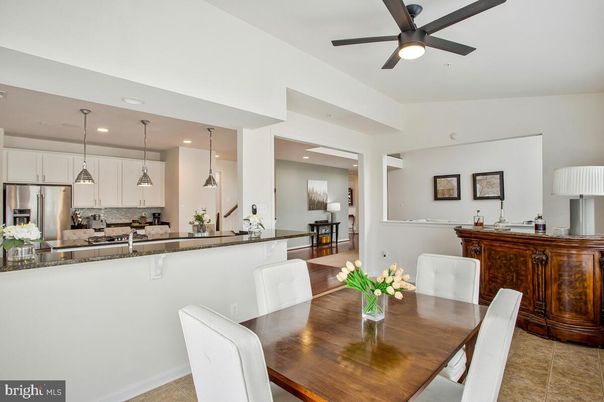 Dining room, Interior, Kitchen, Pendant Lights, Recessed Lighting, Stainless Steel Appliances