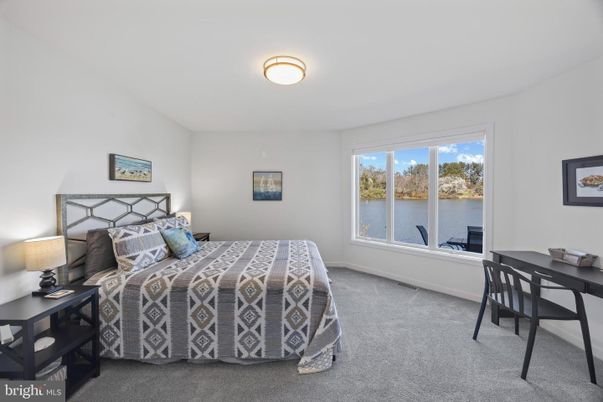 Bedroom, Interior, Water