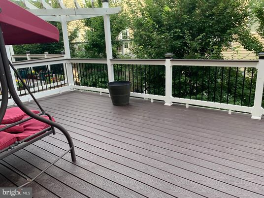 Exterior, Wood Texture Flooring