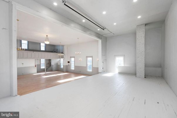 Interior, Pendant Lights, Recessed Lighting, Wood Texture Flooring