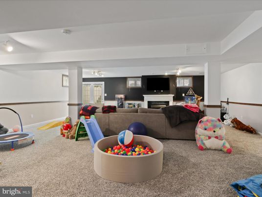 Fireplace, Interior, Living room