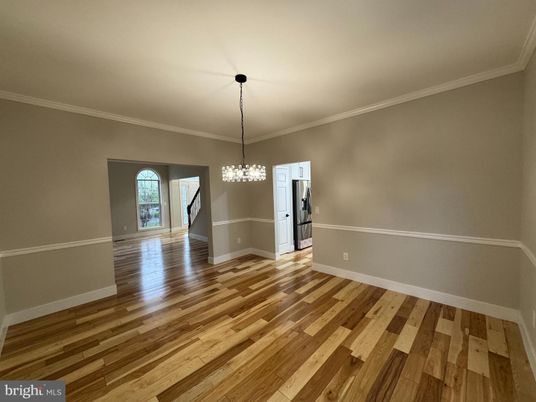 Chandelier, Empty room, Interior, Pendant Lights, Wood Texture Flooring
