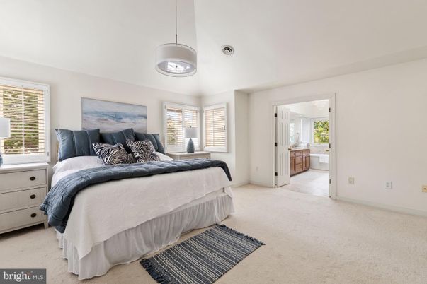 Bedroom, Interior, Pendant Lights