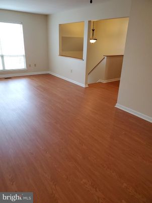 Empty room, Interior, Pendant Lights, Wood Texture Flooring