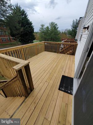 Exterior, Wood Texture Flooring