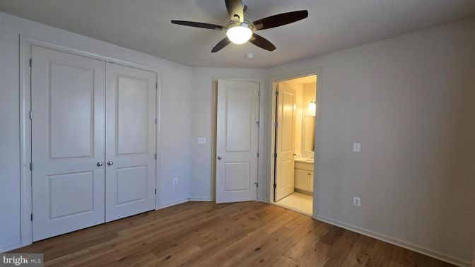 Bathroom, Empty room, Interior, Wood Texture Flooring