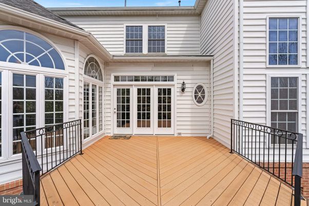 Exterior, Wood Texture Flooring