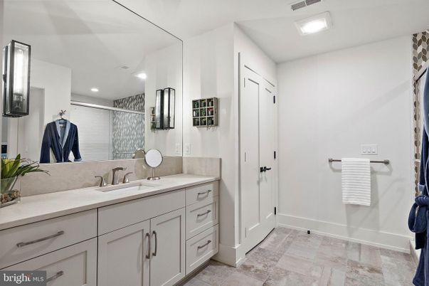 Bathroom, Interior, Recessed Lighting