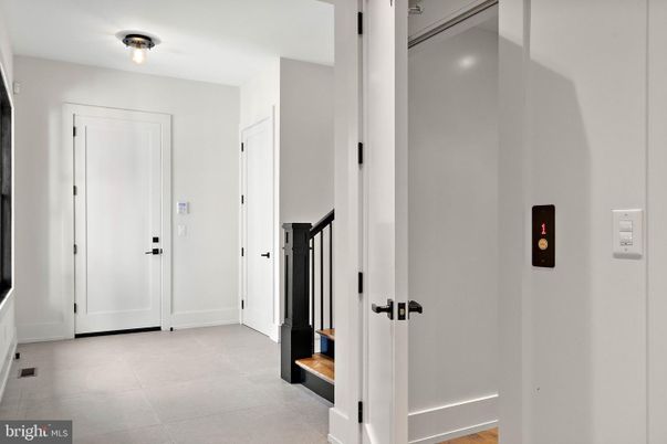 Elevator, Interior