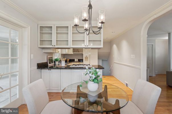 Chandelier, Dining room, Interior, Kitchen, Wood Texture Flooring