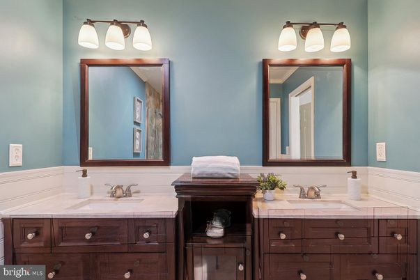 Bathroom, Dual Sink Vanities, Interior, Tile Countertops