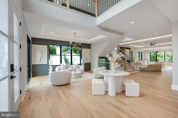 Interior, Living room, Pendant Lights, Recessed Lighting, Wood Texture Flooring