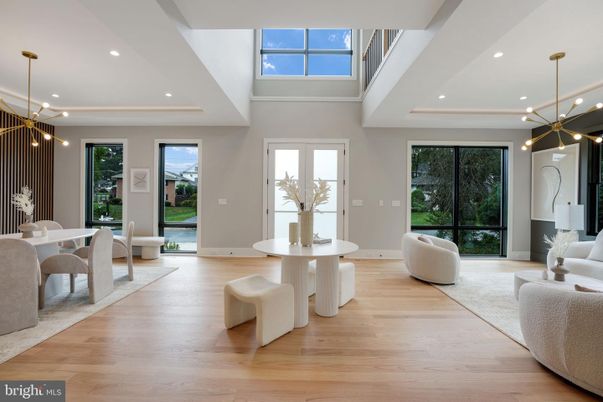 Dining room, Interior, Living room, Pendant Lights, Recessed Lighting, Wood Texture Flooring