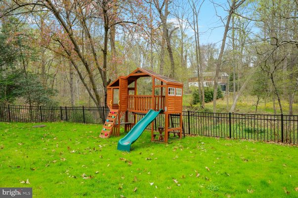 Backyard, Exterior, Playground