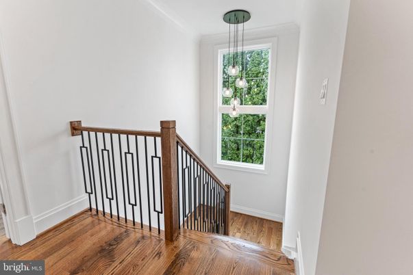 Interior, Pendant Lights, Wood Texture Flooring